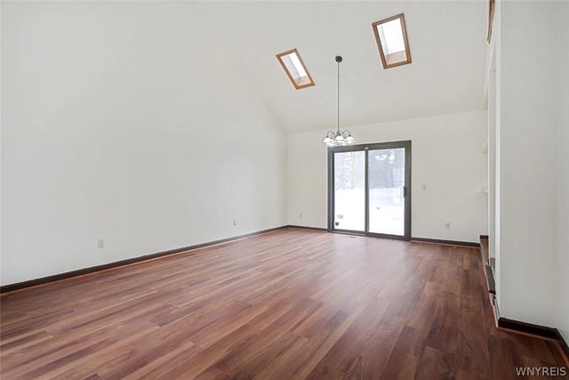 383 South Ellicott Creek, Amherst, NY 14228