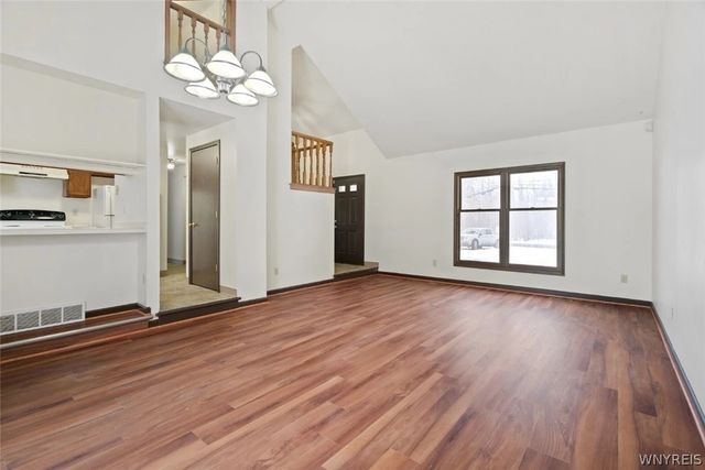 383 South Ellicott Creek, Amherst, NY 14228