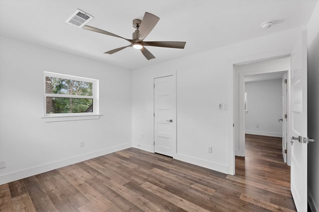 150 S Woodland Trail, Double Oak, TX 75077