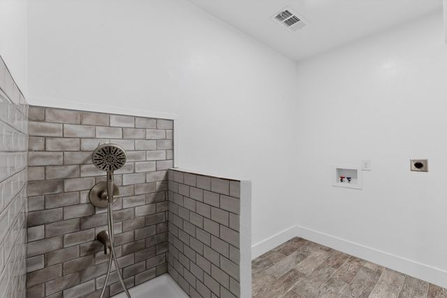 150 S Woodland Trail, Double Oak, TX 75077