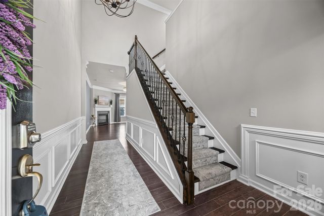 5125 Mount Clare Lane, Charlotte, NC 28210