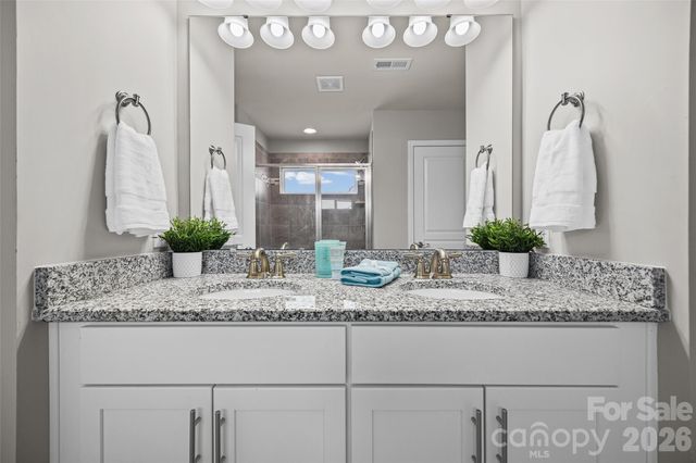 5125 Mount Clare Lane, Charlotte, NC 28210