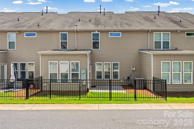 5125 Mount Clare Lane, Charlotte, NC 28210