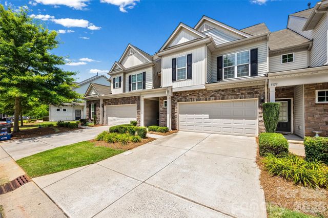 5125 Mount Clare Lane, Charlotte, NC 28210