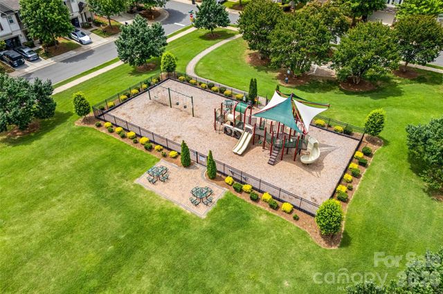 5125 Mount Clare Lane, Charlotte, NC 28210
