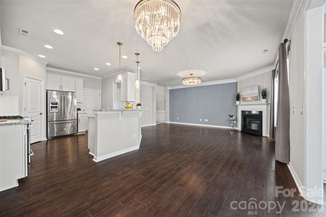 5125 Mount Clare Lane, Charlotte, NC 28210