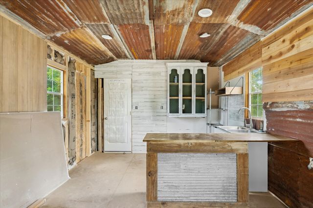 167 County Road 2724, Mineola, TX 75773