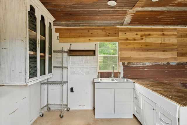 167 County Road 2724, Mineola, TX 75773