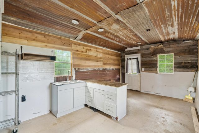 167 County Road 2724, Mineola, TX 75773