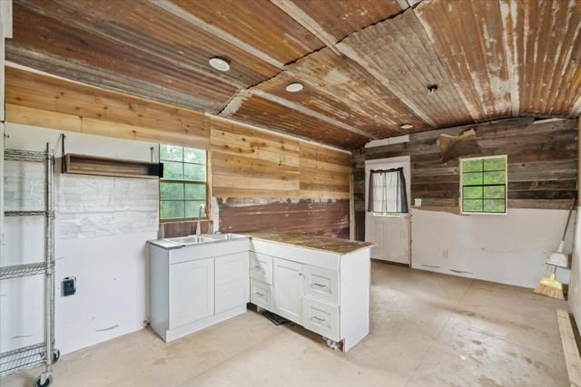 167 County Road 2724, Mineola, TX 75773
