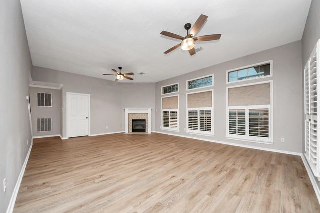 1410 Long View Drive, Pearland, TX 77581