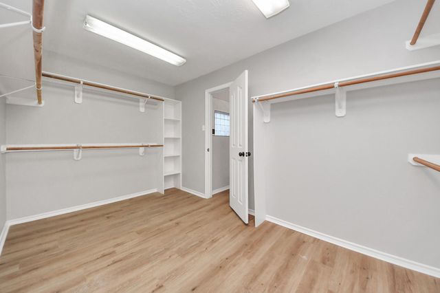 1410 Long View Drive, Pearland, TX 77581