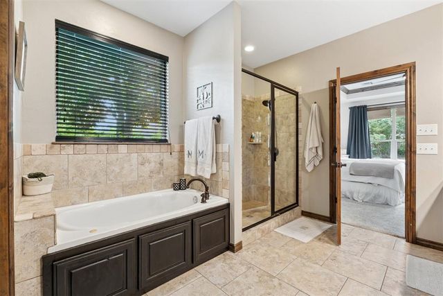 1620 Castellina Court, Edmond, OK 73034