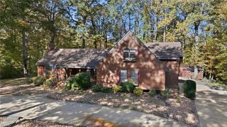 3912 Thalia DR, Virginia Beach, VA 23452