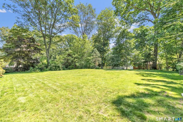 62 Wampus Way, Fairfield, CT 06825