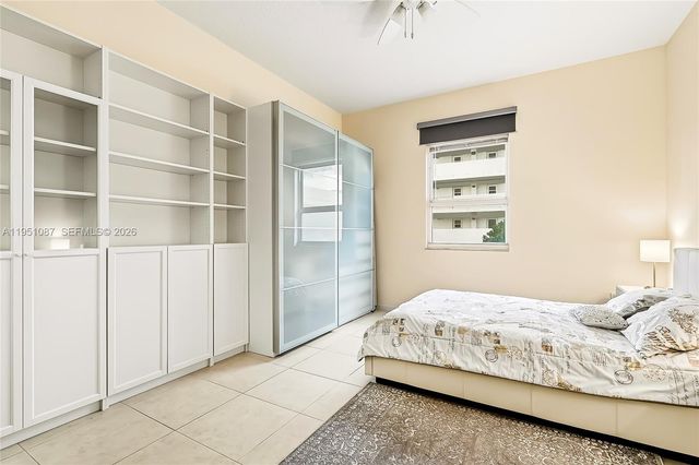 2080 S Ocean Dr 103, Hallandale Beach, FL 33009