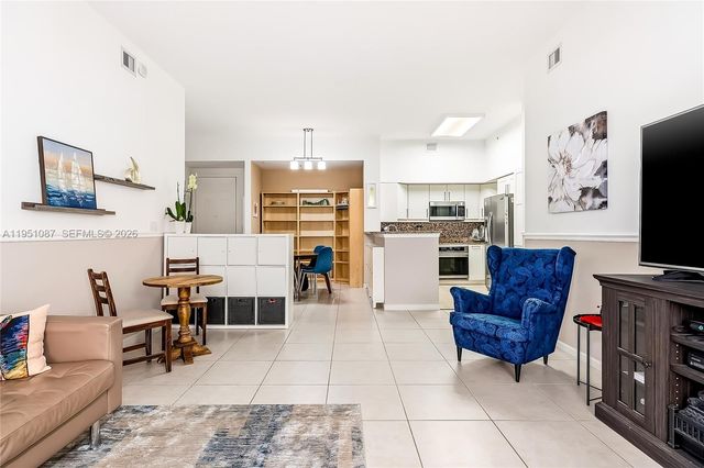 2080 S Ocean Dr 103, Hallandale Beach, FL 33009