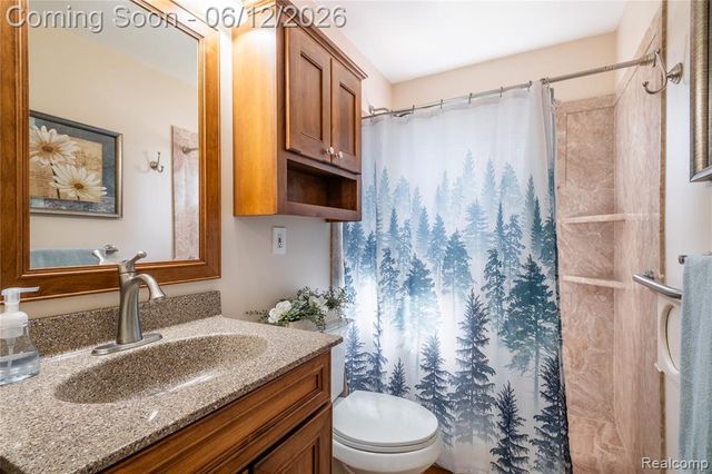 4083 Bristolwood Drive, Flint, MI 48507