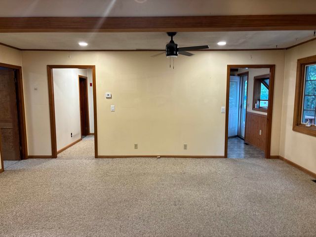 13 2nd Street, Kingston, NH 03848