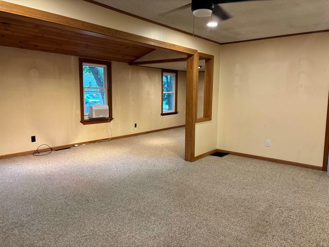 13 2nd Street, Kingston, NH 03848