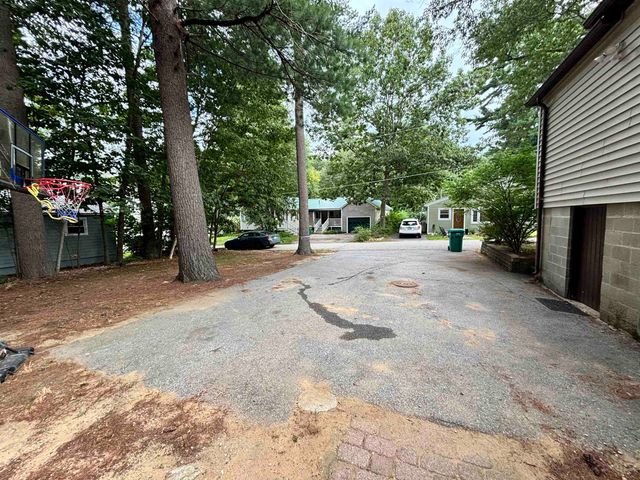13 2nd Street, Kingston, NH 03848