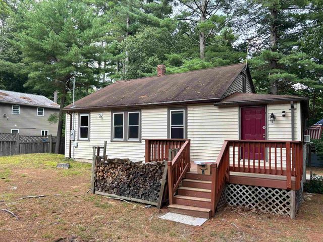 13 2nd Street, Kingston, NH 03848