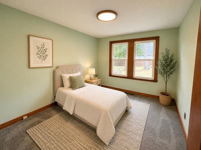 13 2nd Street, Kingston, NH 03848