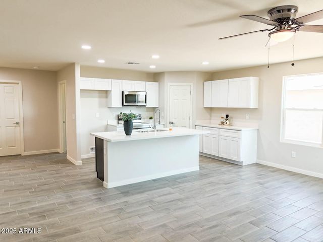 15438 S OVERFIELD Road, Arizona City, AZ 85123