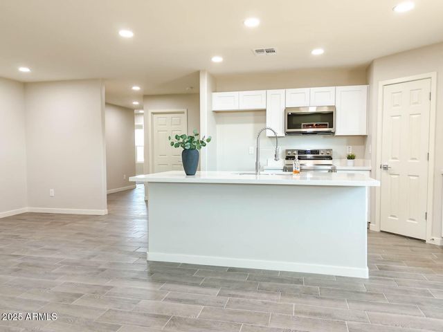 15438 S OVERFIELD Road, Arizona City, AZ 85123