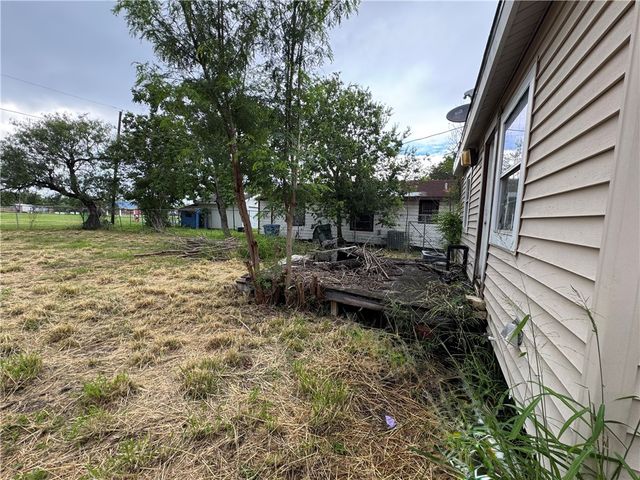 2925 Greenwood Dr, Corpus Christi, TX 78405