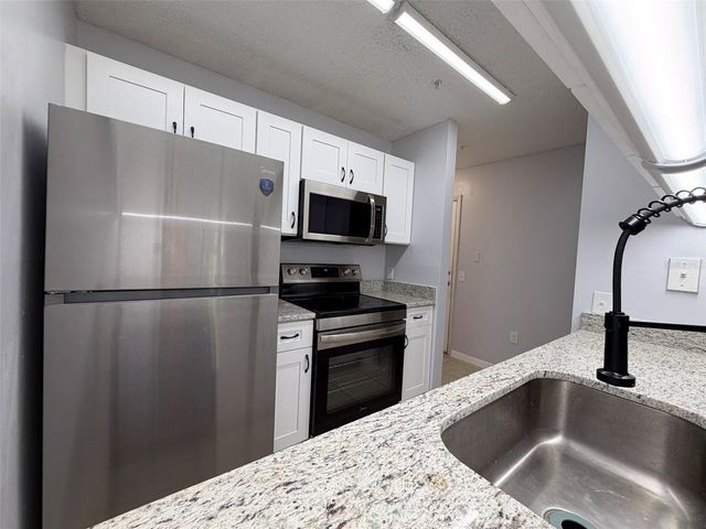 3921 SW 34TH STREET 301, Gainesville, FL 32608