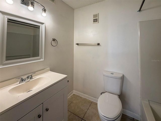 3921 SW 34TH STREET 301, Gainesville, FL 32608