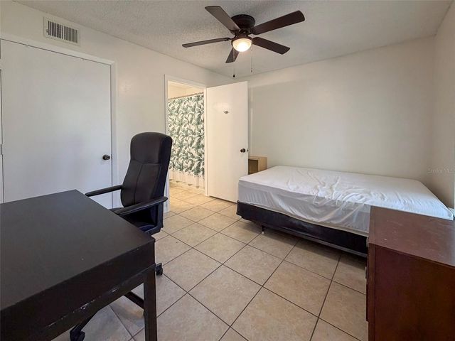 3921 SW 34TH STREET 301, Gainesville, FL 32608