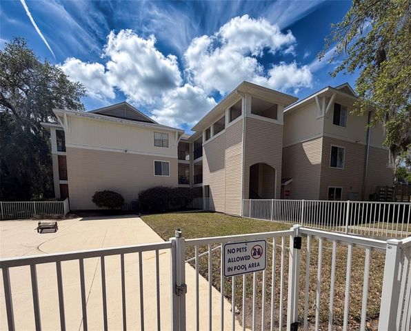 3921 SW 34TH STREET 301, Gainesville, FL 32608
