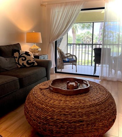 4606 WEYBRIDGE 26, Sarasota, FL 34235