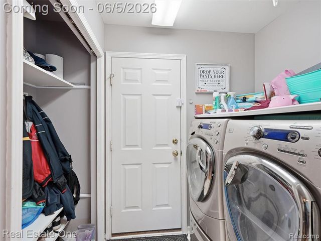 7794 Paint Creek Drive, Ypsilanti, MI 48197