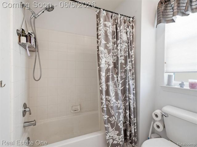 7794 Paint Creek Drive, Ypsilanti, MI 48197