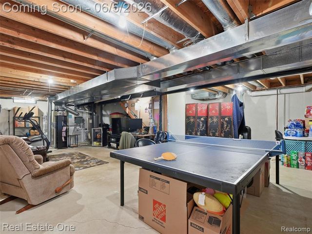 7794 Paint Creek Drive, Ypsilanti, MI 48197