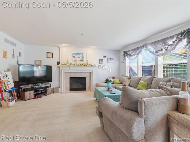 7794 Paint Creek Drive, Ypsilanti, MI 48197