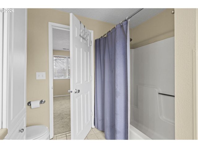 1610 Ne 235TH Ave, Troutdale, OR 97060