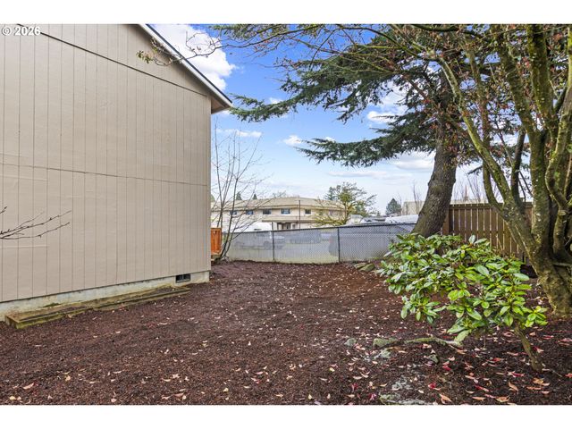 1610 Ne 235TH Ave, Troutdale, OR 97060