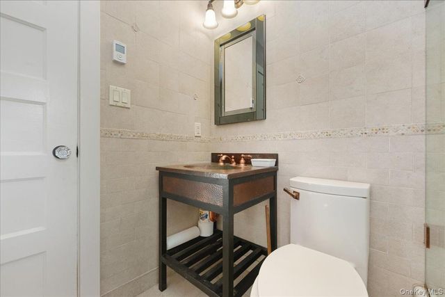 40 Franklin Court, Garden City, NY 11530