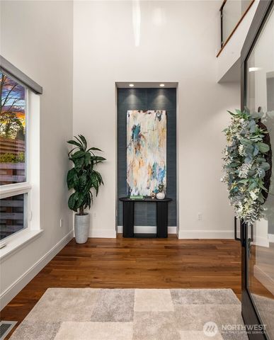 8260 SE 31st Street, Mercer Island, WA 98040