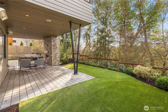 8260 SE 31st Street, Mercer Island, WA 98040