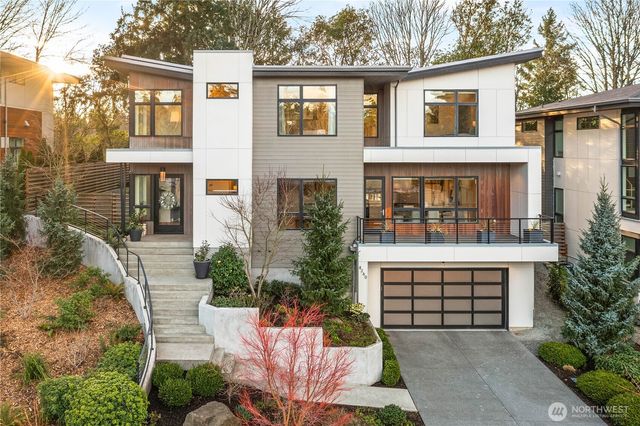 8260 SE 31st Street, Mercer Island, WA 98040