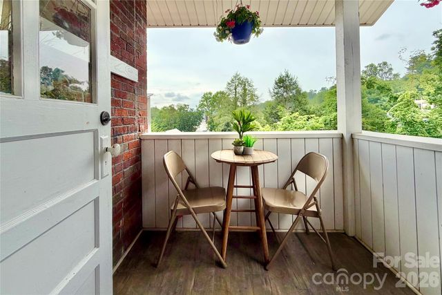 14 Laurel Loop, Asheville, NC 28806