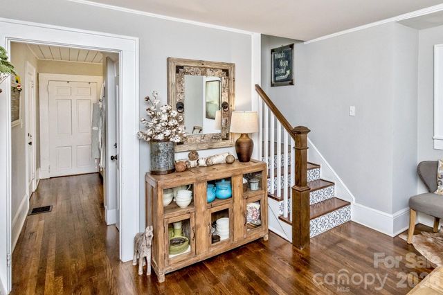 14 Laurel Loop, Asheville, NC 28806