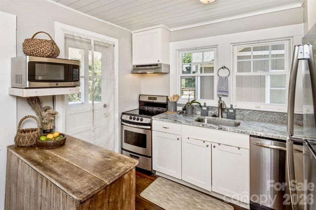 14 Laurel Loop, Asheville, NC 28806