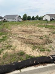 4712 90th Street, Urbandale, IA 50322