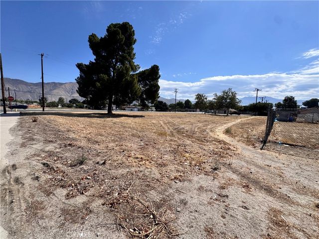 467 S Hewitt, San Jacinto, CA 92583